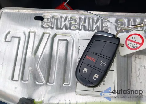 2023 Jeep Renegade Upland 4X4 из США, поврежденный, VIN ZACNJDB12PPP71173